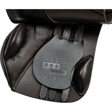 Load image into Gallery viewer, Roxane MF Spezial Jump Saddle