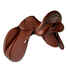 Load image into Gallery viewer, Aramis II Grand Prix Dressage Saddle