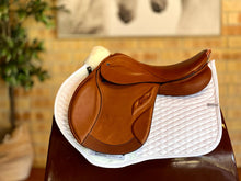 Load image into Gallery viewer, Phoenix Elite Jump Saddle Tobacco 17.5&quot; 31cm TreeClix Orange Accents
