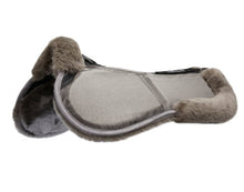 Load image into Gallery viewer, Streamline Adjuster Lambswool Half Pad Jump

