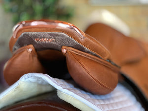 Phoenix Elite Jump Saddle Tobacco 17.5" 31cm TreeClix Orange Accents